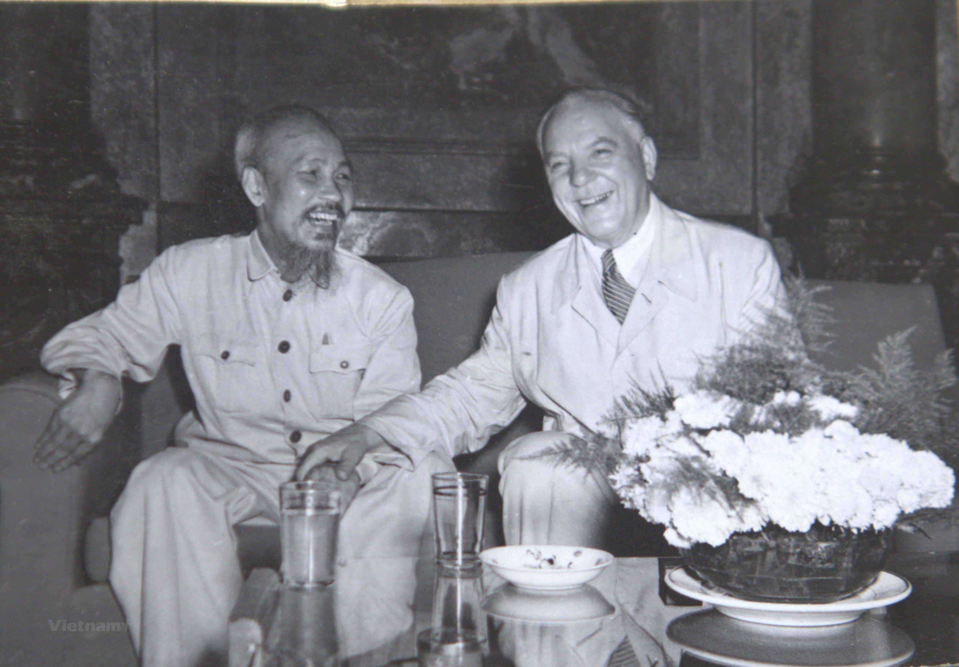 Ho Chi Minh and Vorosilop 1957
